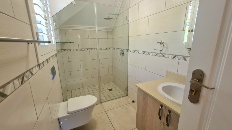5 Bedroom Property for Sale in The Village Western Cape